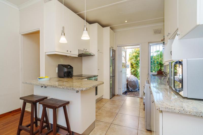 2 Bedroom Property for Sale in Harfield Village Western Cape